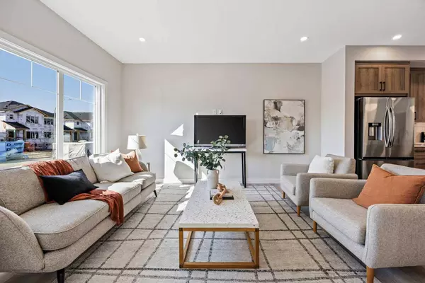 344 Fireside DR, Cochrane, AB T4C 3H8