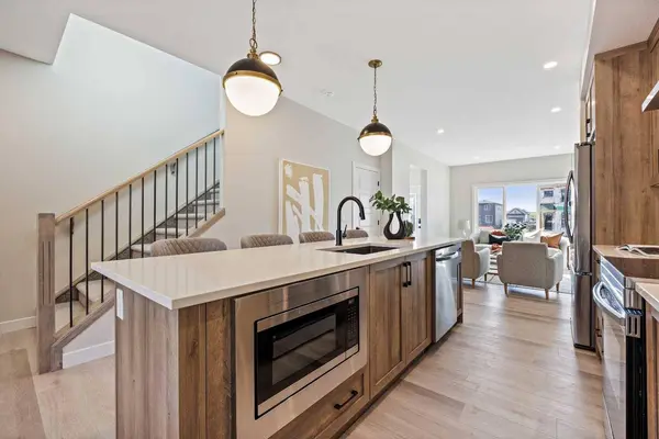 340 Fireside DR, Cochrane, AB T4C 3H8