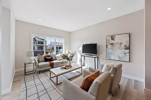 344 Fireside DR, Cochrane, AB T4C 3H8