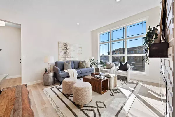 2150 Bayview DR SW, Airdrie, AB T4B 5N4