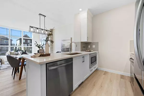 2150 Bayview DR SW, Airdrie, AB T4B 5N4