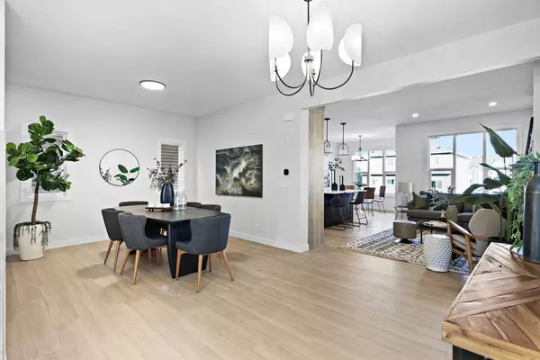 56 Fireside Common, Cochrane, AB T4C 3H9