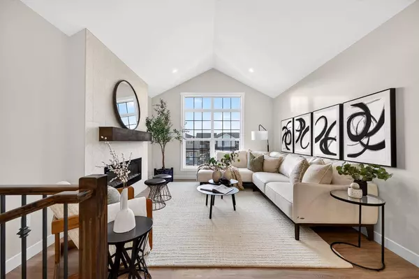 2242 Bayview DR SW, Airdrie, AB T4B 5N4