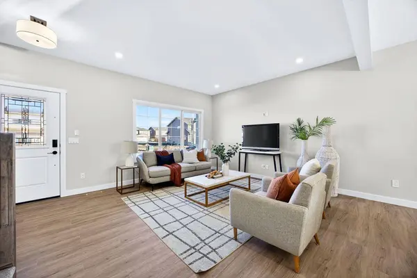 355 Fireside DR NW, Cochrane, AB T3K 0S3