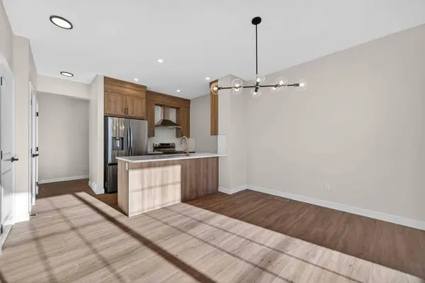 2238 Bayview DR, Airdrie, AB T4B 3N6