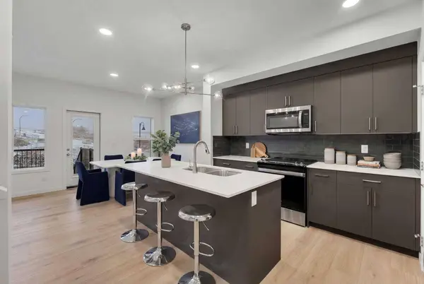 35 Heritage Heath, Cochrane, AB T4C 0L3