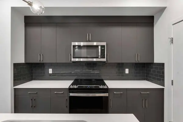 35 Heritage Heath, Cochrane, AB T4C 0L3