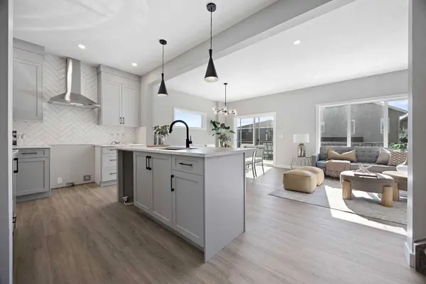 1414 Bayview CRES SW, Airdrie, AB T4B 5N9