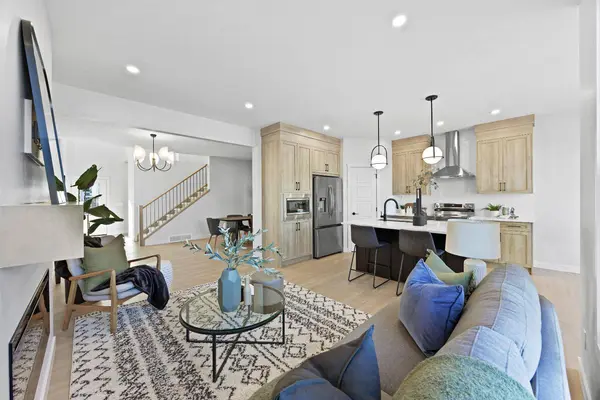 31 Fireside Common W, Cochrane, AB T4C 3E1