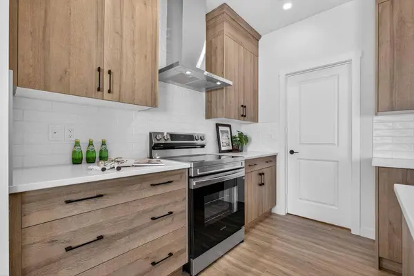 1086 Bayview CRES SW, Airdrie, AB T4B4G2