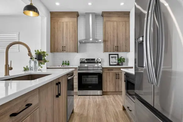 1086 Bayview CRES SW, Airdrie, AB T4B4G2