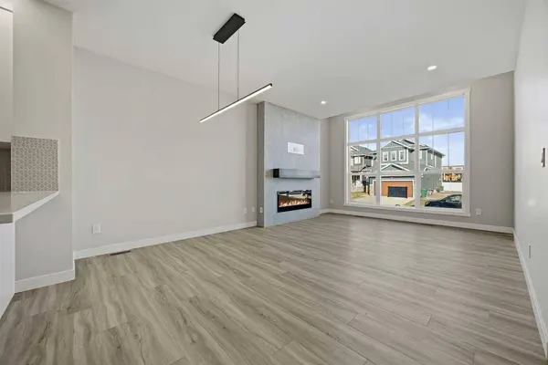 1047 Bayview CRES, Airdrie, AB T4B 5N5