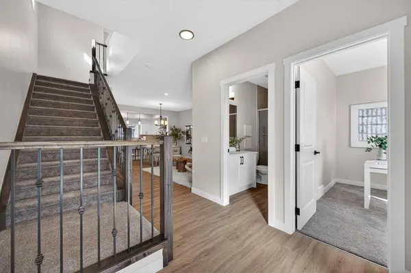 420 Lewiston LNDG NE, Calgary, AB T3L 2M4