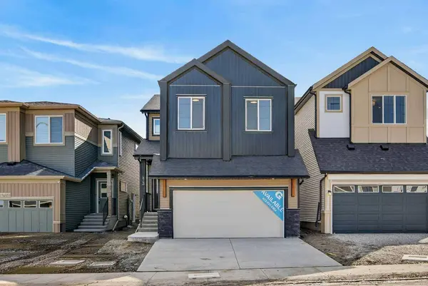 473 Lewiston LNDG NE, Calgary, AB T3l 2M4