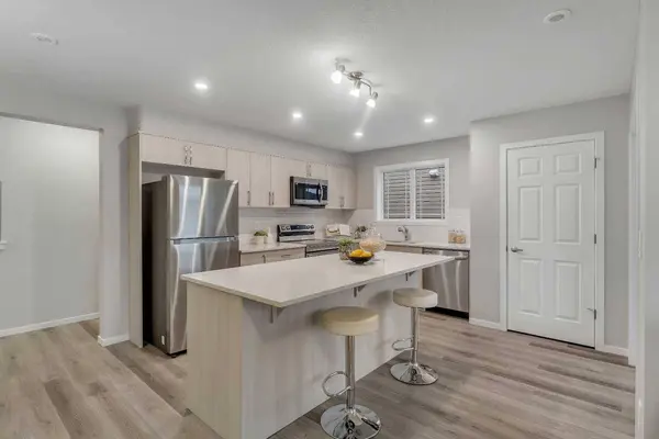 316 Windbury RD SW, Airdrie, AB T4B 5J5