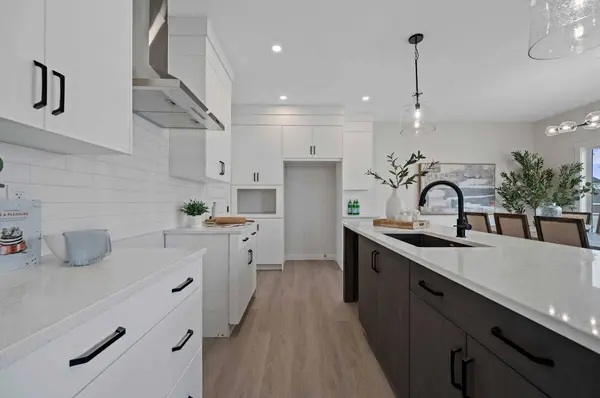 470 Baywater GN, Airdrie, AB T4B0A9