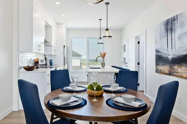 261 Bighorn AVE SW, Calgary, AB T2Y 0Z8