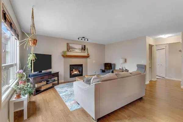 222 Prairie Springs CRES SW, Airdrie, AB T4B 0K9