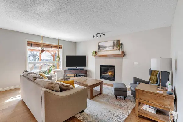 222 Prairie Springs CRES SW, Airdrie, AB T4B 0K9