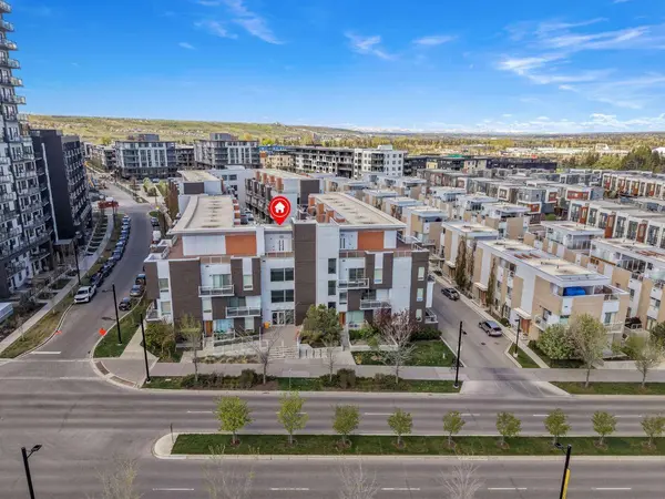 3125 39 ST NW #211, Calgary, AB T3B 6H5
