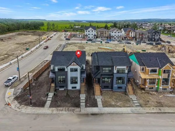 46 Tillotson LOOP, Okotoks, AB T1S 1S5