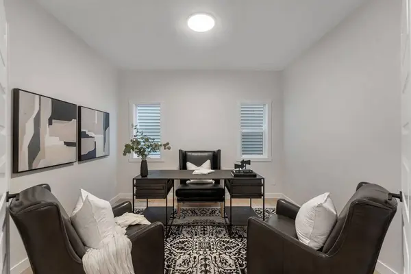 445 Lewiston LNDG NE, Calgary, AB T3P 0T7