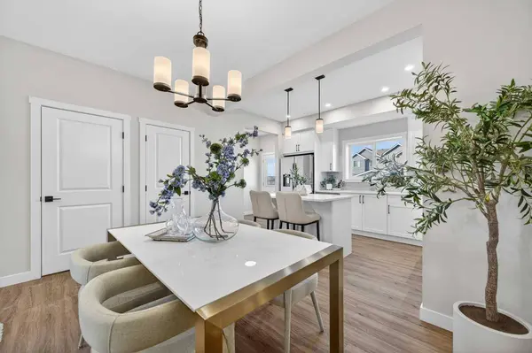 420 Lewiston LNDG NE, Calgary, AB T3L 2M4