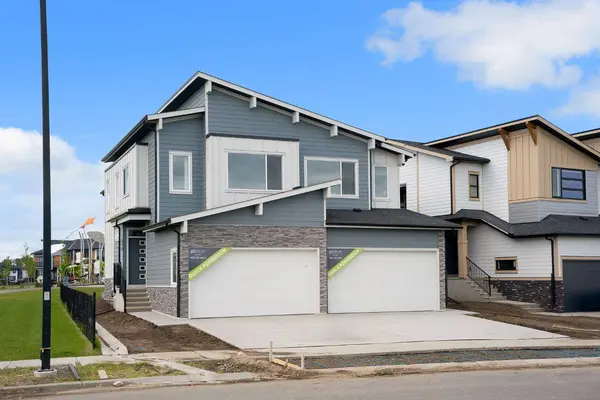 390 South Shore DR, Chestermere, AB T1X 2Y6