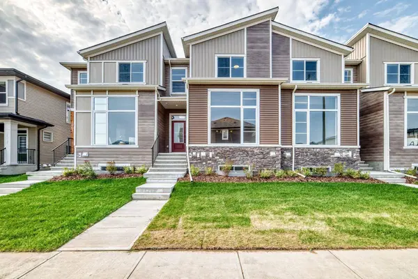 1063 Bayview CRES SW