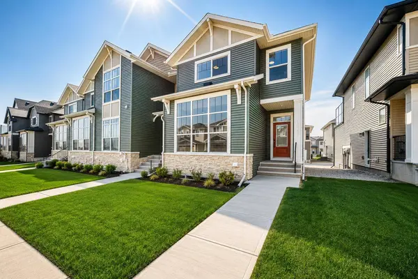 1075 Bayview CRES SW