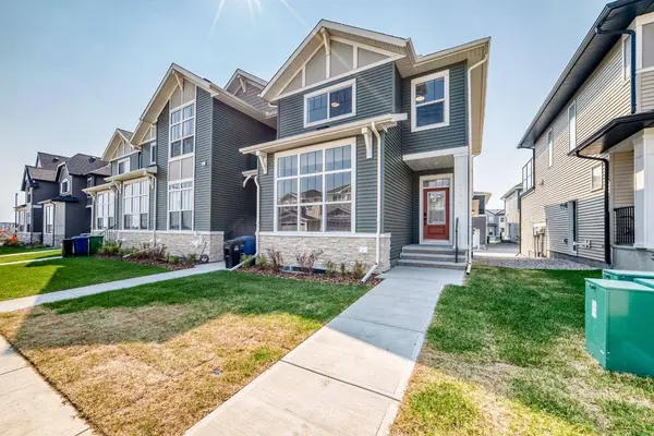 1075 Bayview CRES SW, Airdrie, AB T4B 5N8