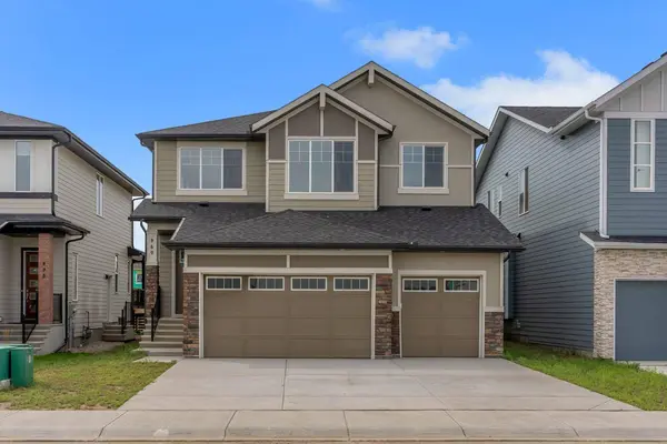 969 South Shore TER, Chestermere, AB T1X 3G2