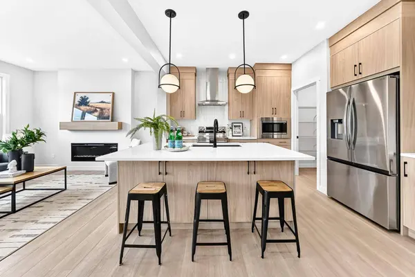 15 Fireside Common, Cochrane, AB T4C 3E1
