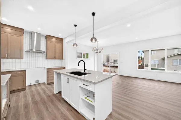 1359 Bayview CRES SW, Airdrie, AB T4B 5P1