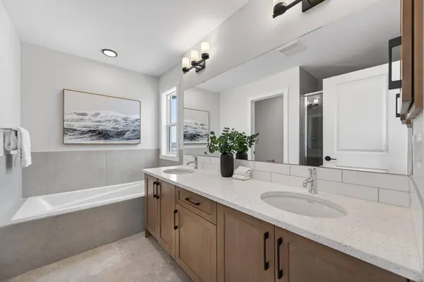 82 Albright Rise, Rural Rocky View County, AB T3Z 0L9