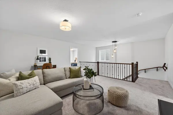 82 Albright Rise, Rural Rocky View County, AB T3Z 0L9