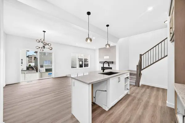 1359 Bayview CRES SW, Airdrie, AB T4B 5P1
