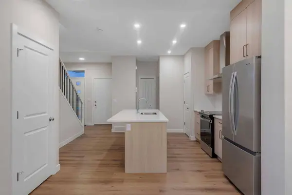394 South Shore DR, Chestermere, AB T1X 2Y6