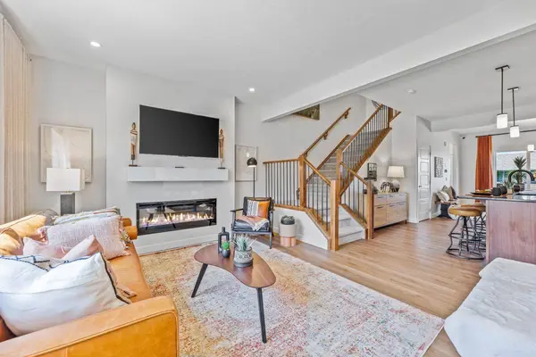 14 Fireside Close, Cochrane, AB T4C 3M6