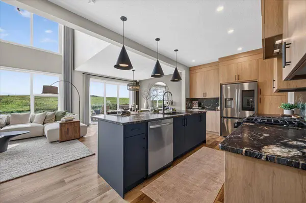 140 Fireside Close, Cochrane, AB T4C 0R4