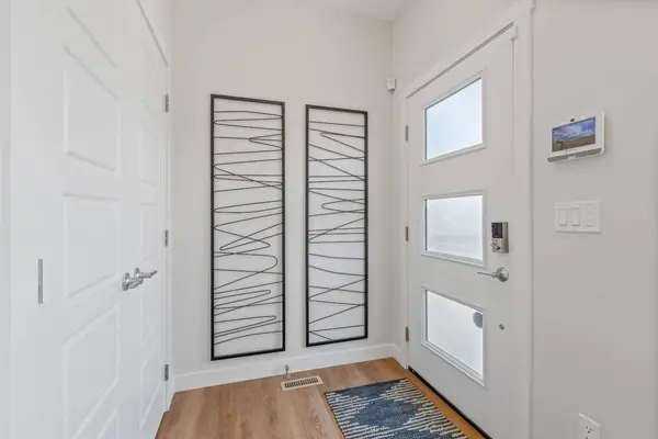 14 Fireside Close, Cochrane, AB T4C 3M6