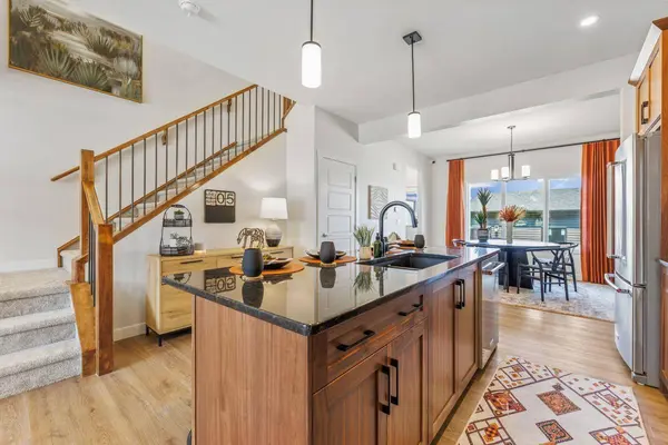 10 Fireside Close, Cochrane, AB T4C 3E1