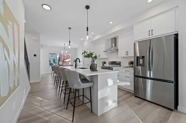 48 Lewiston ST NE, Calgary, AB T3P 0T7