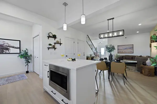 227 Lewiston DR NE, Calgary, AB T3P 0T7