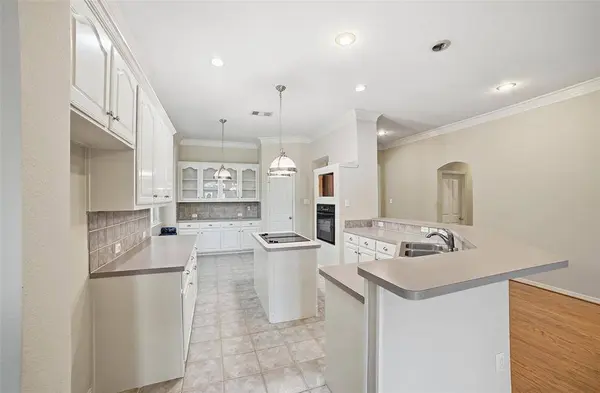 7909 Enclave Way, Dallas, TX 75218