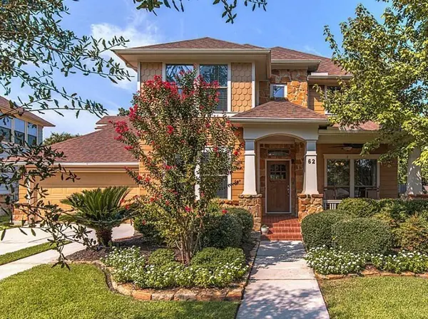 62 W Tapestry Park CIR, The Woodlands, TX 77381