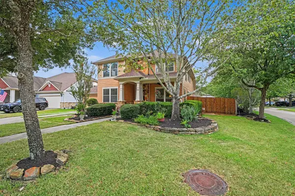 62 W Tapestry Park CIR, The Woodlands, TX 77381