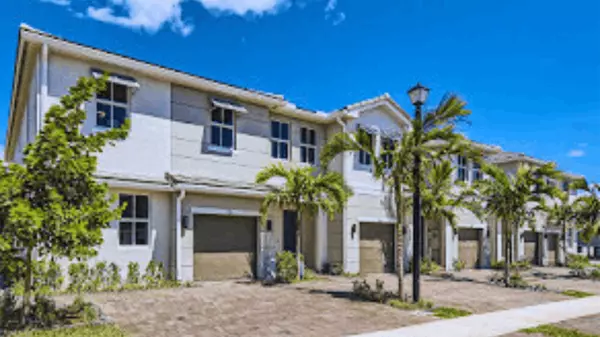 Selling Now In Pembroke Pines: Merrick Townhomes
