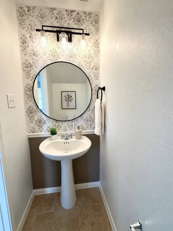 11803 Red Hummingbird DR, Houston, TX 77047