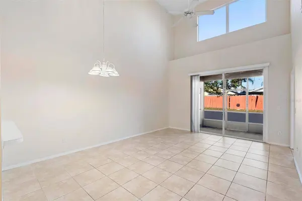 13312 SUMMERTON DR, Orlando, FL 32824
